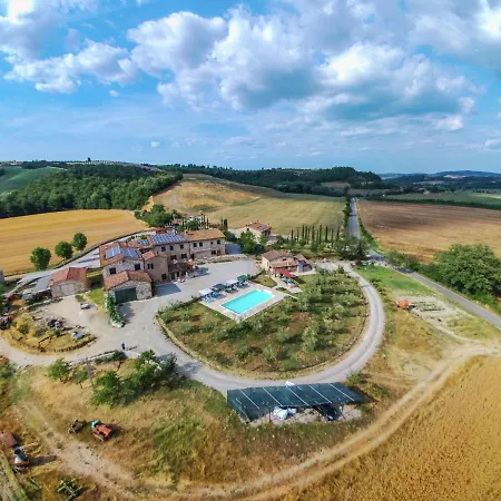 Holiday home Vintage With Pool In Asciano