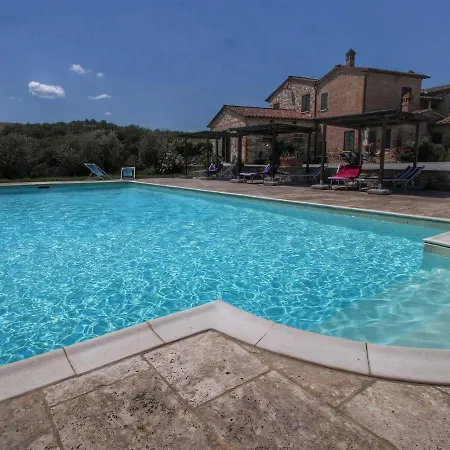 Vintage With Pool In Holiday home *