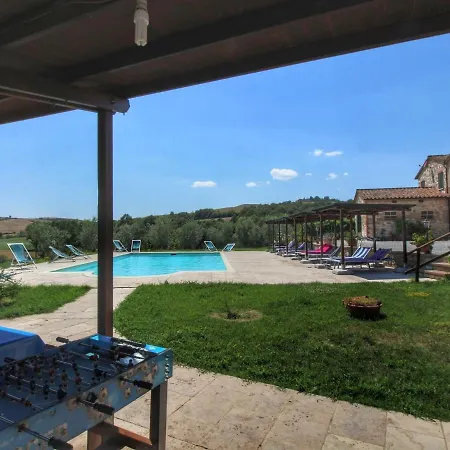 Holiday home Vintage With Pool In *