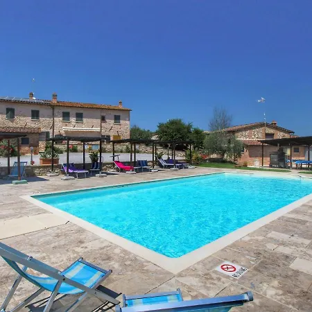 Vintage With Pool In Holiday home *