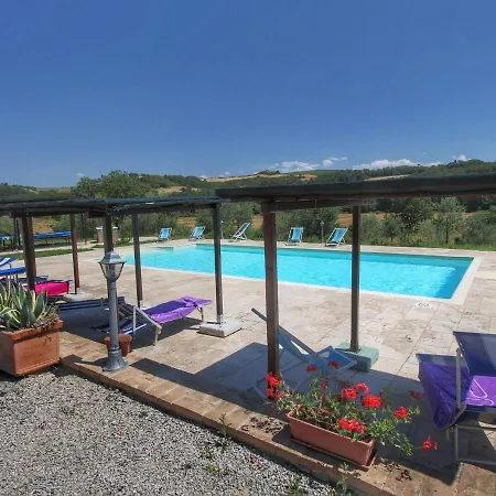 Vintage With Pool In Holiday home *