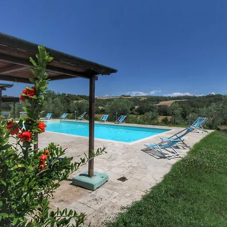 Vintage With Pool In *