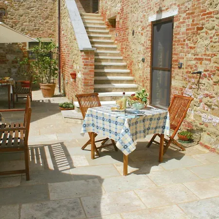 Holiday home Vintage With Pool In Asciano