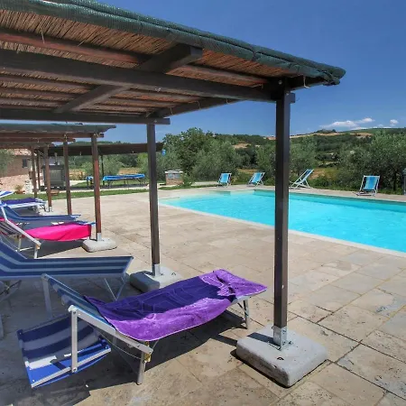 Holiday home Vintage With Pool In Asciano