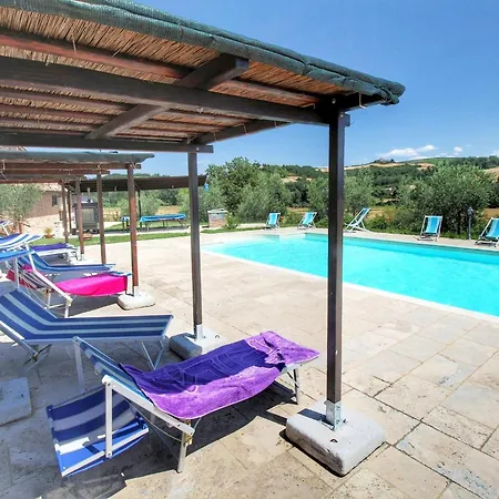 In Tuscany With Pool & Scenic Views *